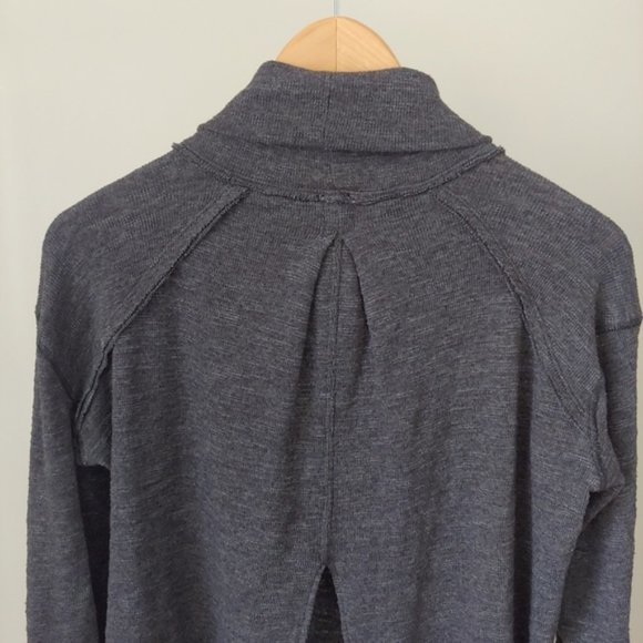 Free People Turtleneck Sweater Knit Split Back Grey Size XS - Picture 8 of 15
